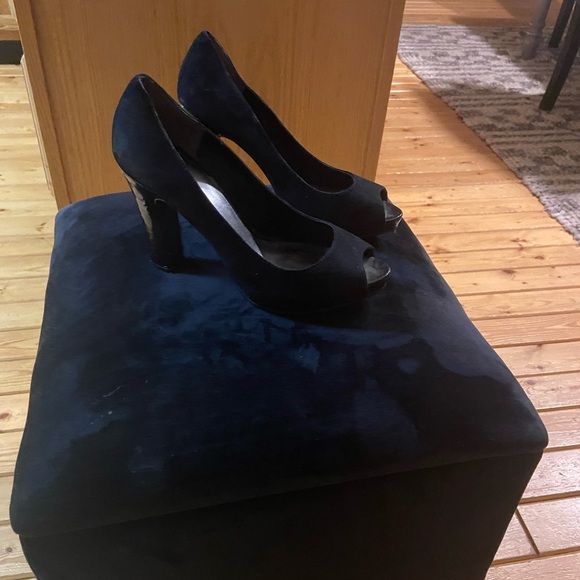 Ninewest velvet pumps - Picture 3 of 3